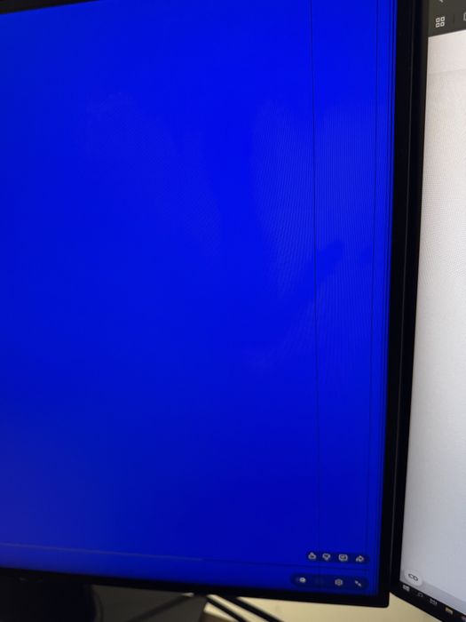 Монітор DELL U2717D • 27” IPS • QHD 2560×1440 • Робочий, є нюанс