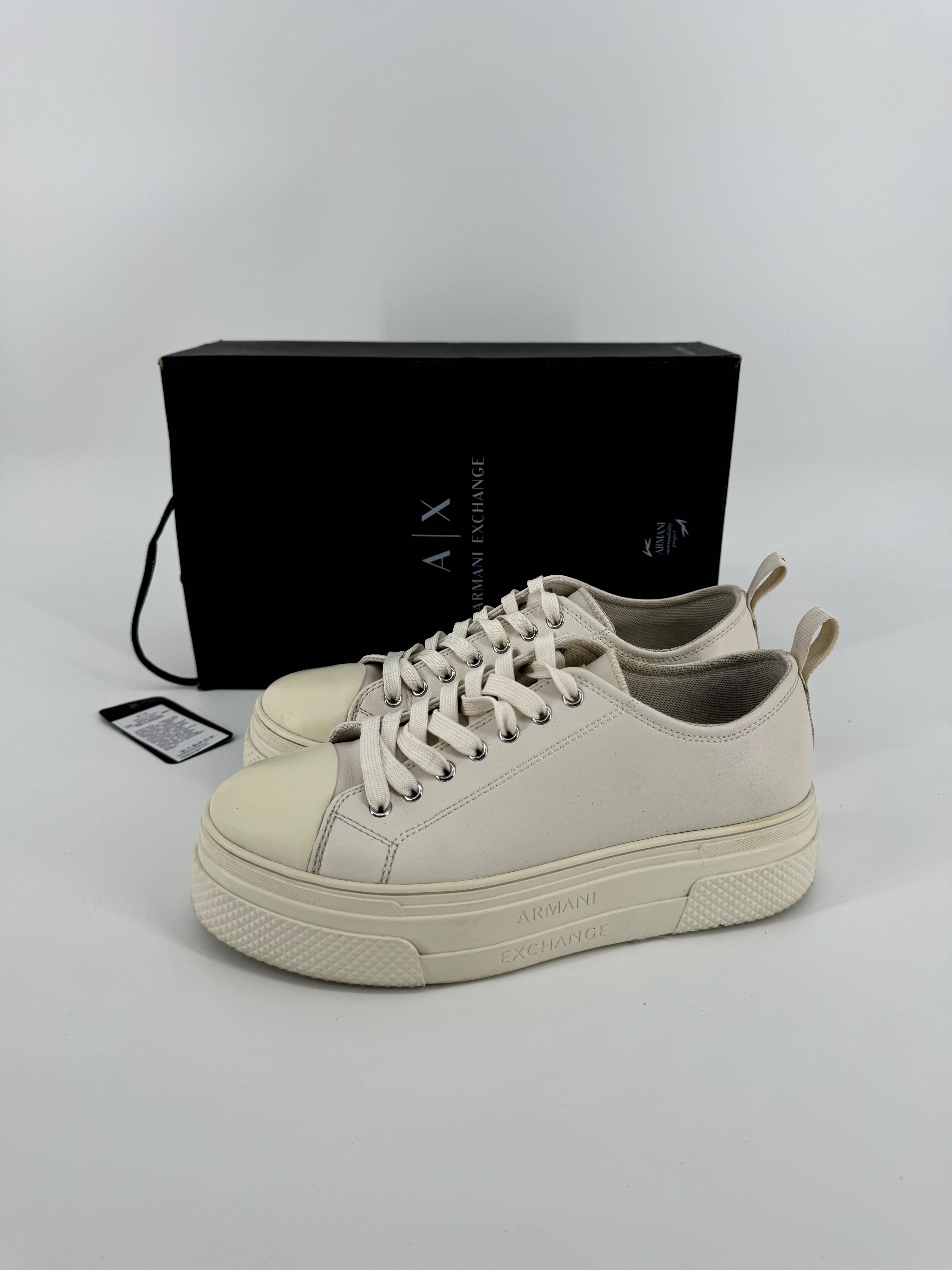 Armani exchange sneakersy na platformie kremowe białe 39 sportowe buty