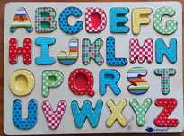 Puzzle letras de madeira