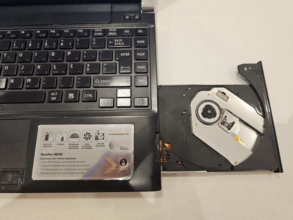 Portátil Toshiba Satellite R630