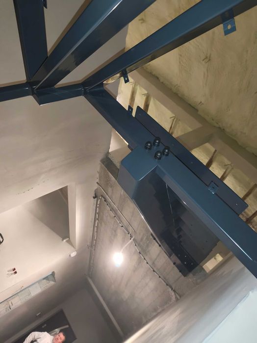 Schody metalowe,  Balustrady