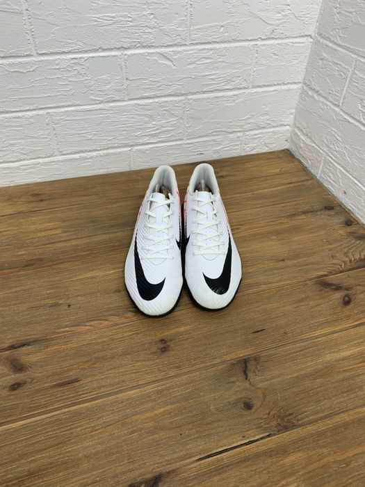 Футбольная обувь Nike mercurial оригинал 43р бутсы шиповки