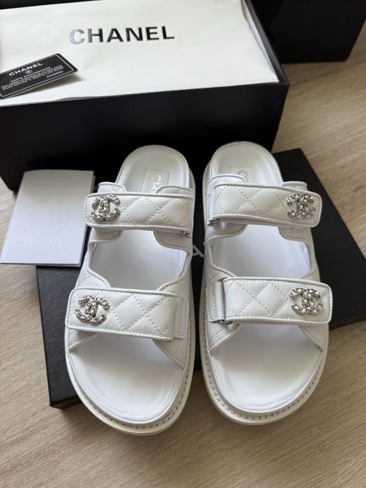 сандалі шльопанці шанель шкіряні  37 38 39