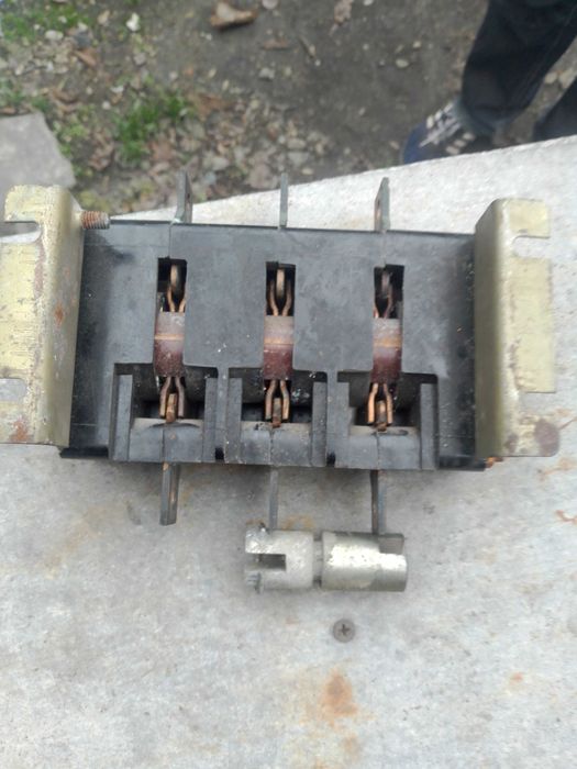 Рубильник- переключатель Р16-31320  00  100А