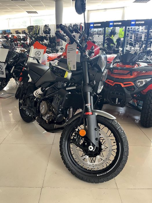 Husqvarna Svartpilen 401