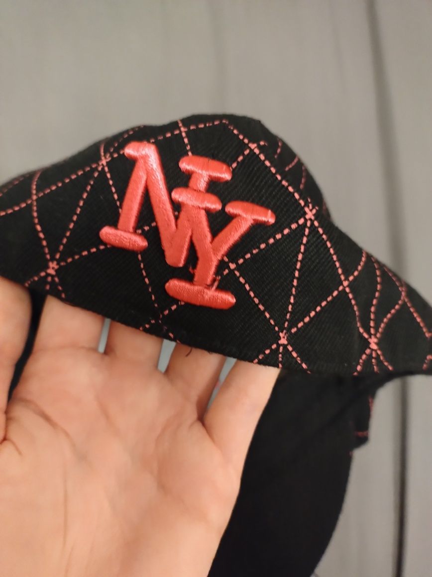 Czapka z daszkiem ny fullcap na lato wiosnę różowy czarny skate