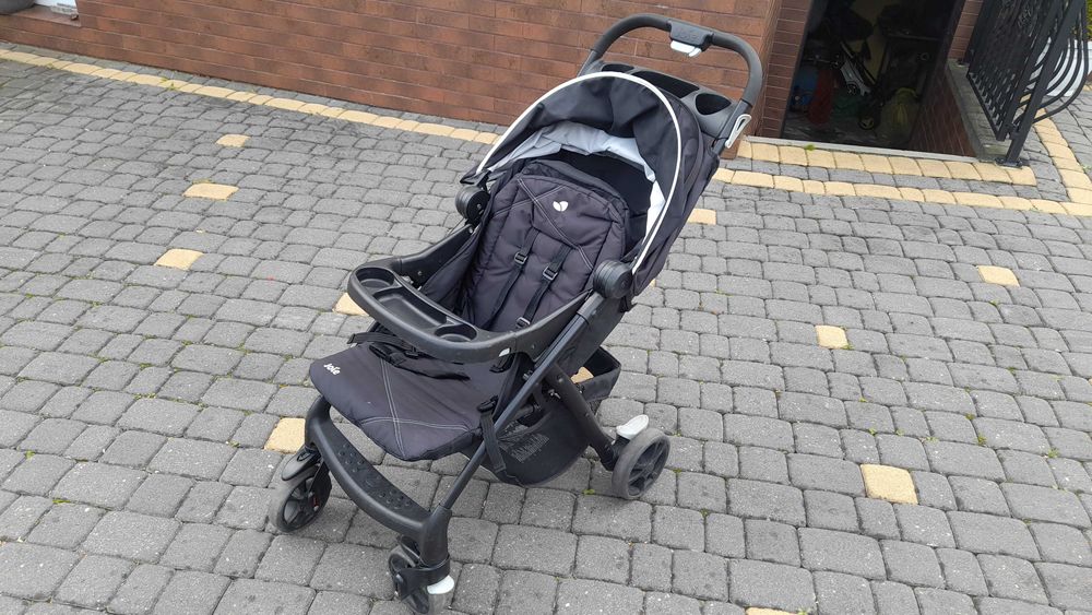 Spacerówka dziecięca Joie