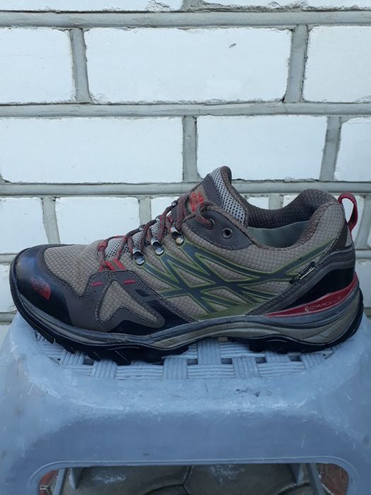 The North Face кроссовки оригинальные раз 42-42.5
