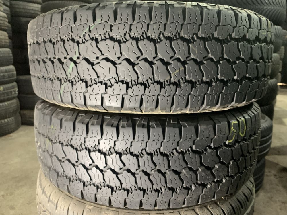 Шины б/у лето 215/70 16 Goodyaer Wrangler