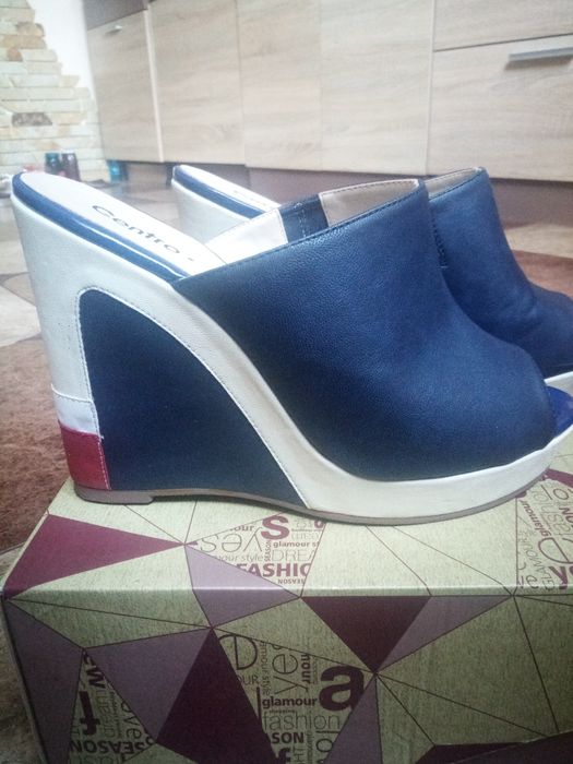 Сабо, 38 розмір.