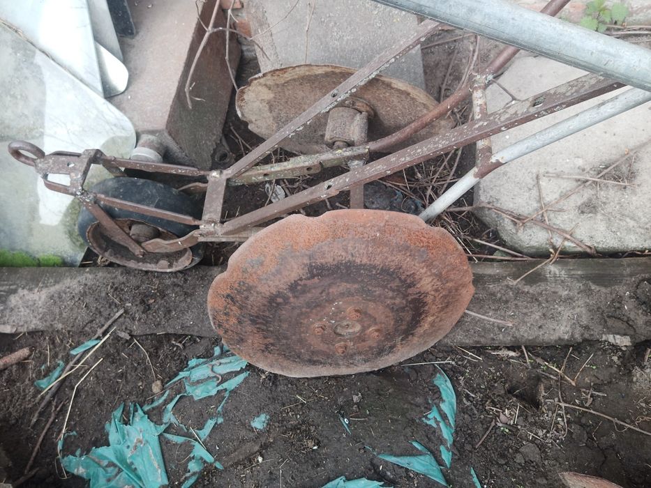 Осі для мотоблока,прицепа трак,,плуг,окучник,саджалку,граблі,пружини