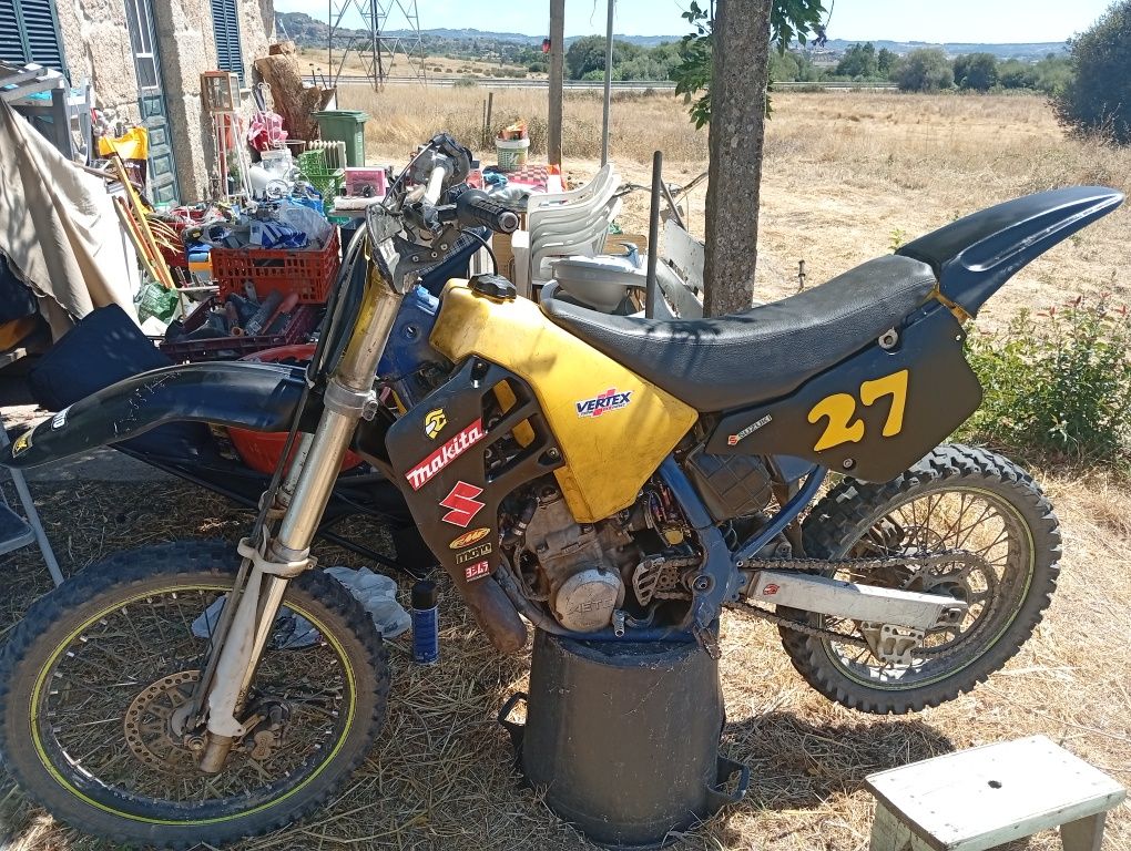 Suzuki RM 250 2T