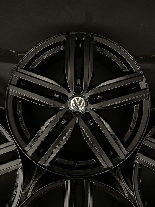 Диски R18 5x112 Et40 8J. Volkswagen Passat B8 B7 NMS Tiguan CC Arteon