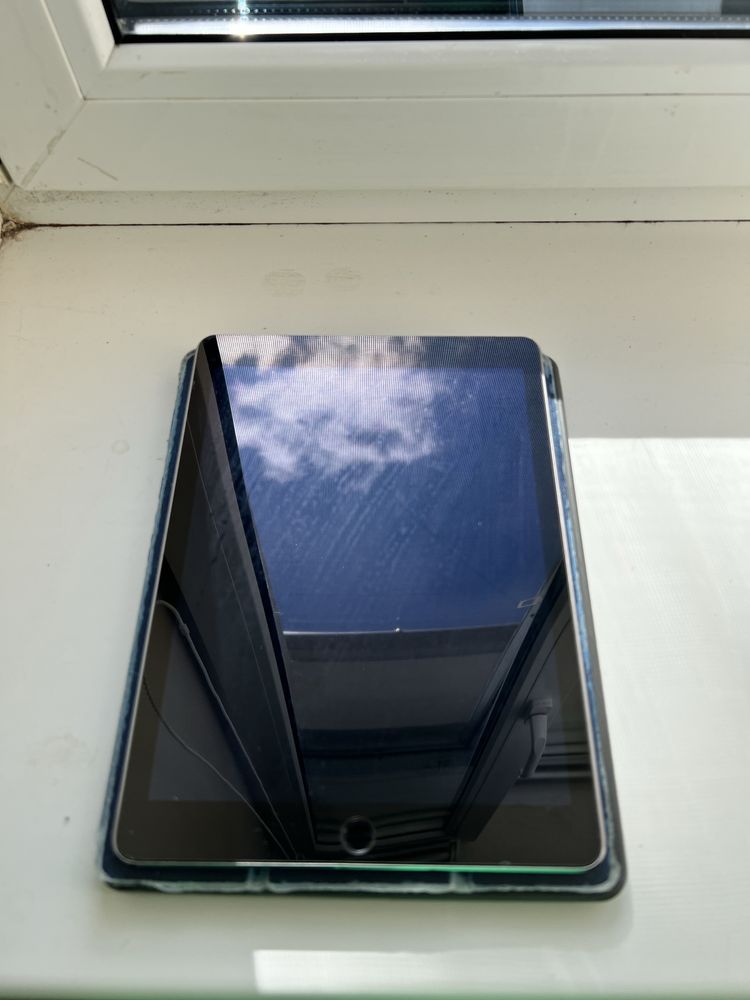 Apple Ipad Air 2 9.7 ́ ́ + чохол у подарунок