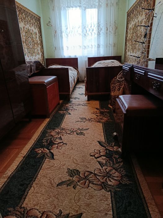 Продається 3-х кімнатна квартира в р-ні дендропарку