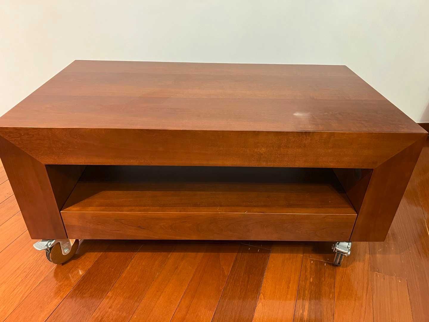 Mesa TV em madeira de cerejeira
