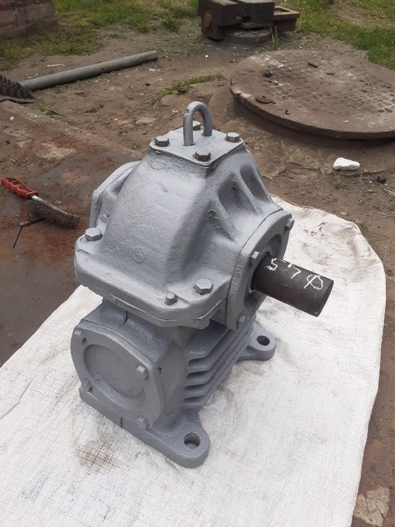 Редуктор понижающий рчп-120 для дровокола.