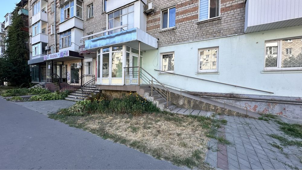 Оренда приміщення 128 кв м , центр, вул. Перемоги