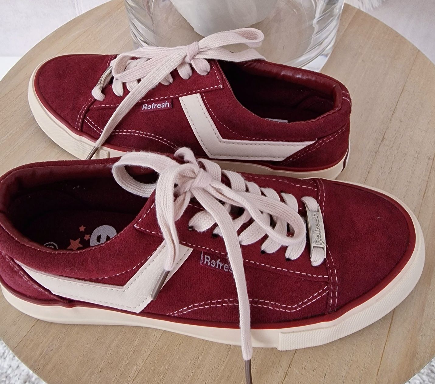 Sneakersy, bordowe,zamszowe" Refresh".