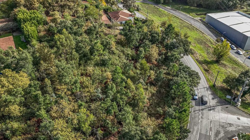 Terreno urbano no centro de Monsul, Povoa de Lanhoso