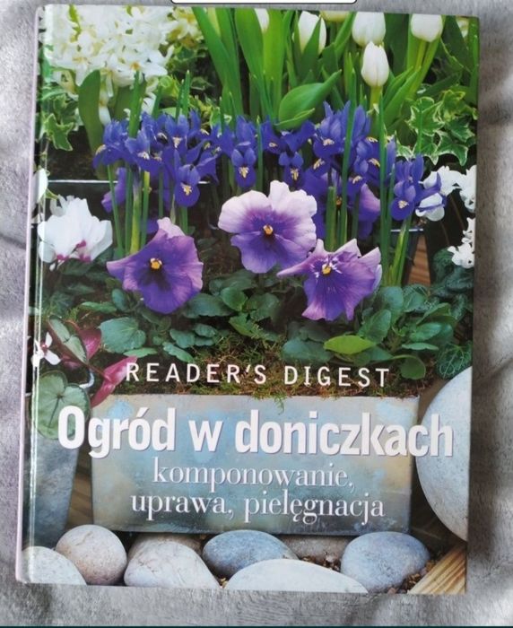Pielęgnowanie roślin pokojowych. Rośliny doniczkowe. Kwiaty w domu