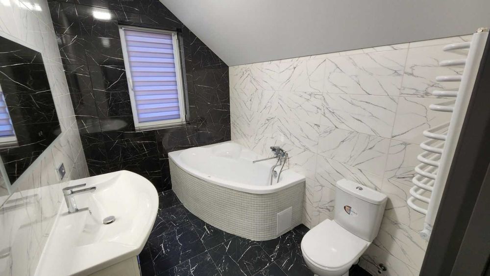 Пропонується до продажу сучасний таунхаус