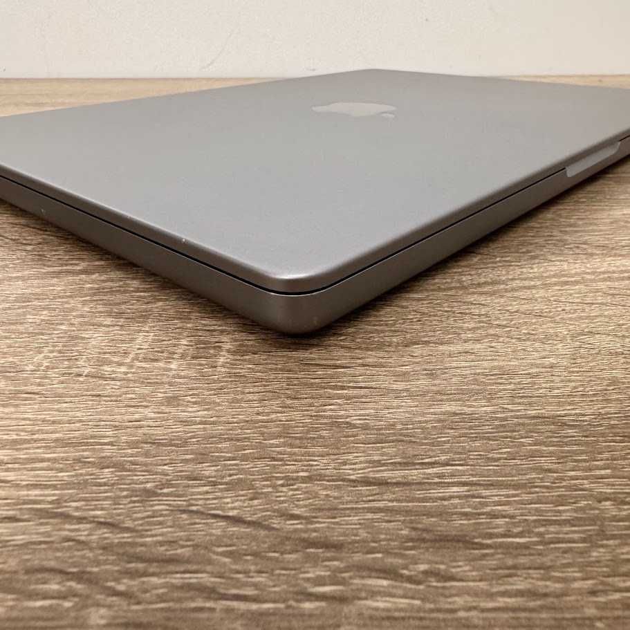 Macbook Pro 14" 2021 M1 Pro/16Gb DDR5/SSD 512Gb акб: 95% (код: M0562)