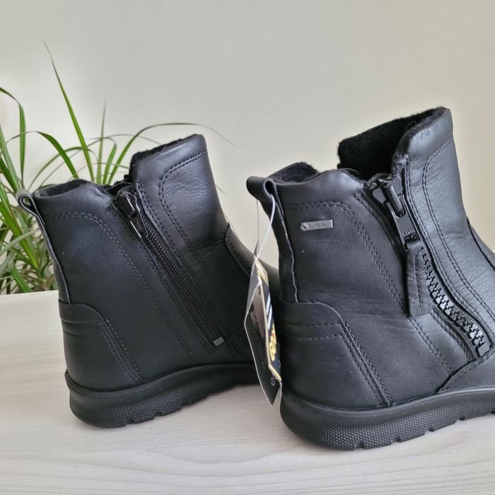 Чобітки шкіряні Оригінал Ecco Babett рр.35