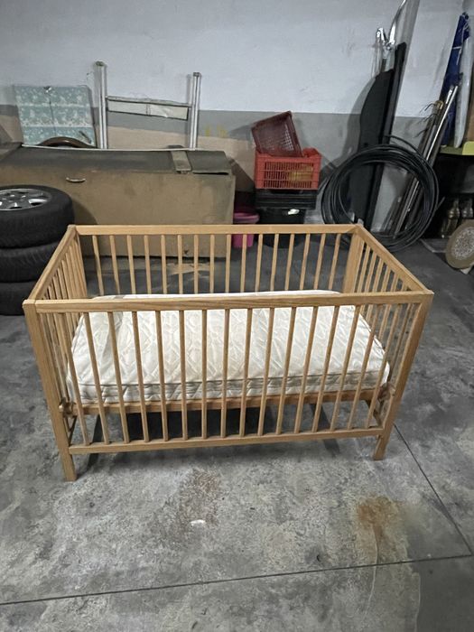 berço de bebe + colchao