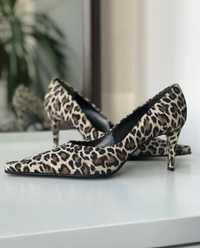 Кожаные туфли в леопардовый принт германия шкіряні лодочки