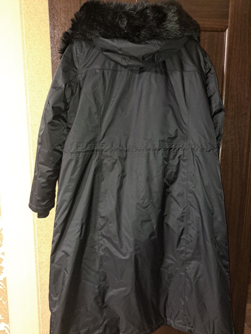 Пальто  жіноче 56 розмір