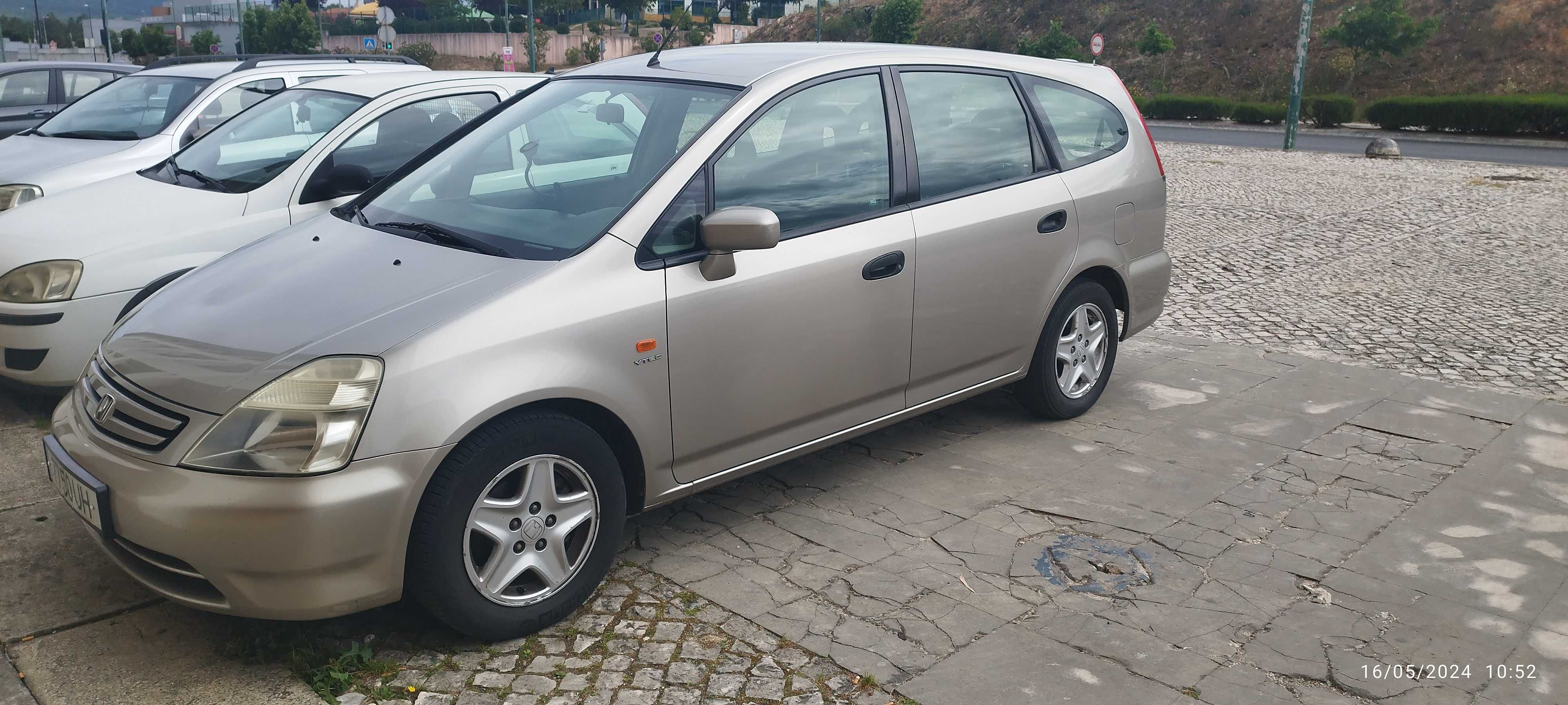 Honda stream, carro impecável