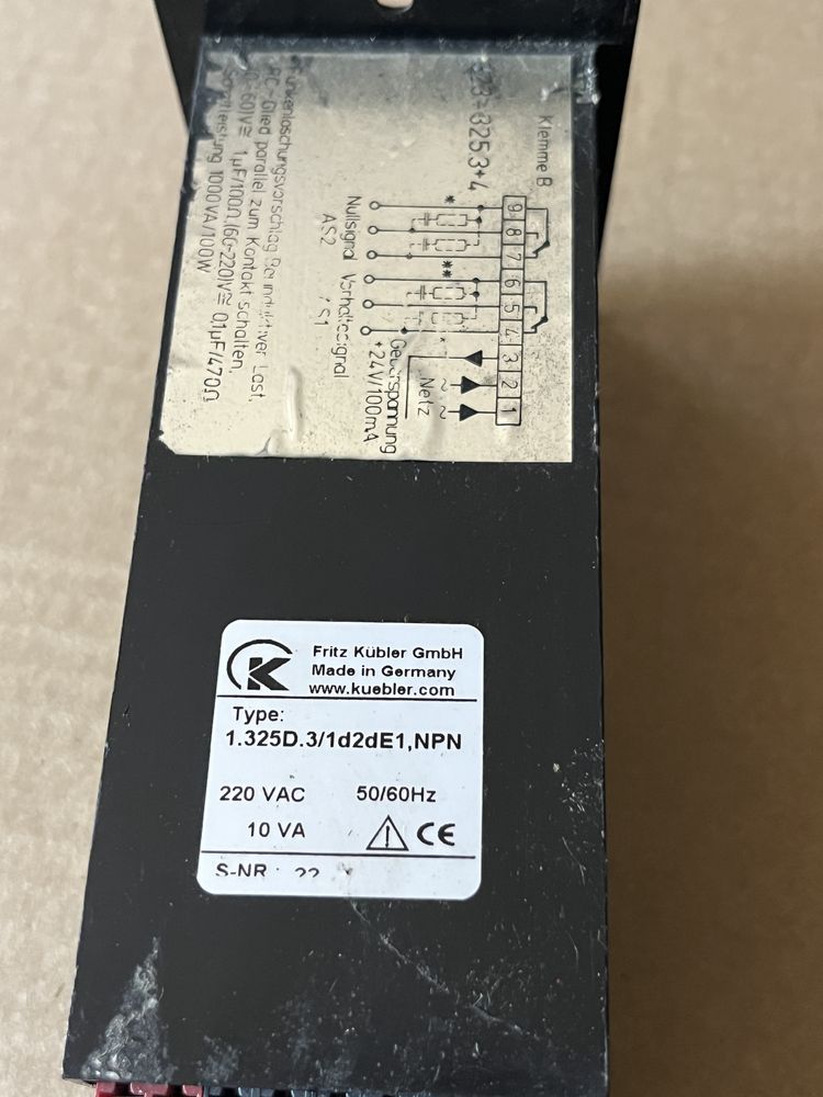 Licznik impulsów Kübler 1.325D.3/1d2dE1 NPN – 220V AC