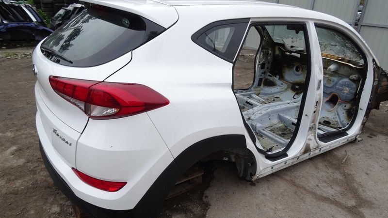 Крышка багажника Hyundai Tucson рестайл дорестайл