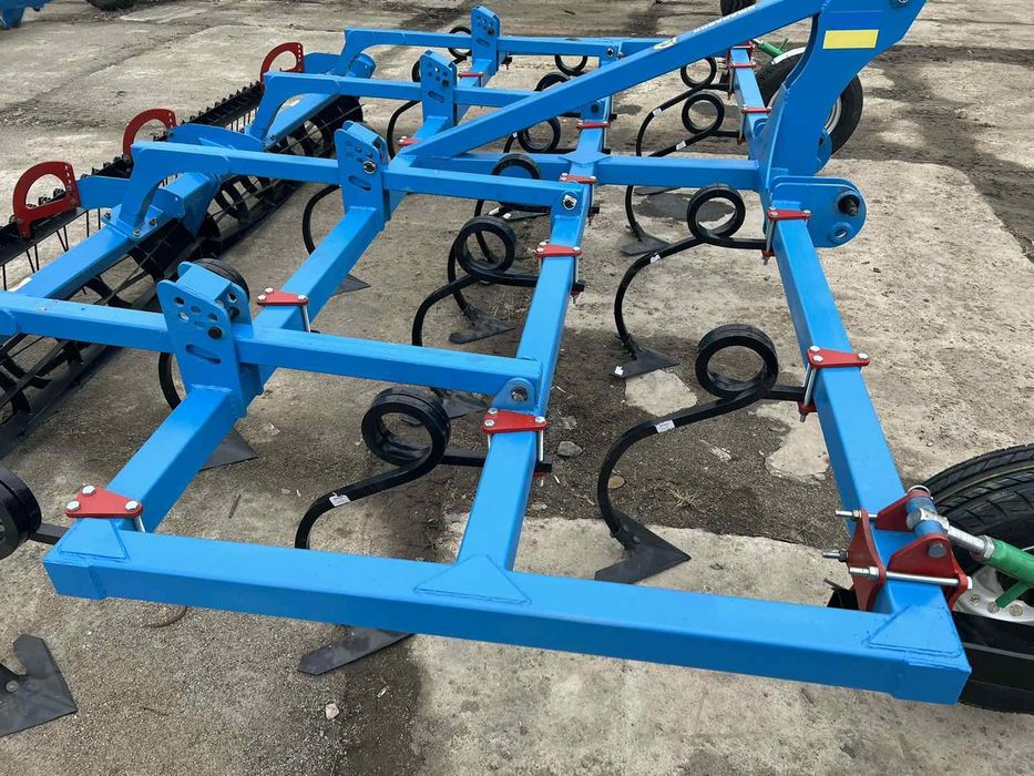 Продаються  культиватори суцільного обробітку грунту КПС-4У!!!