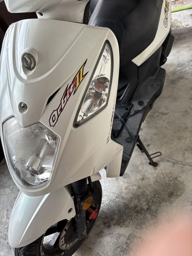 Vendo Moto Sym Acelera