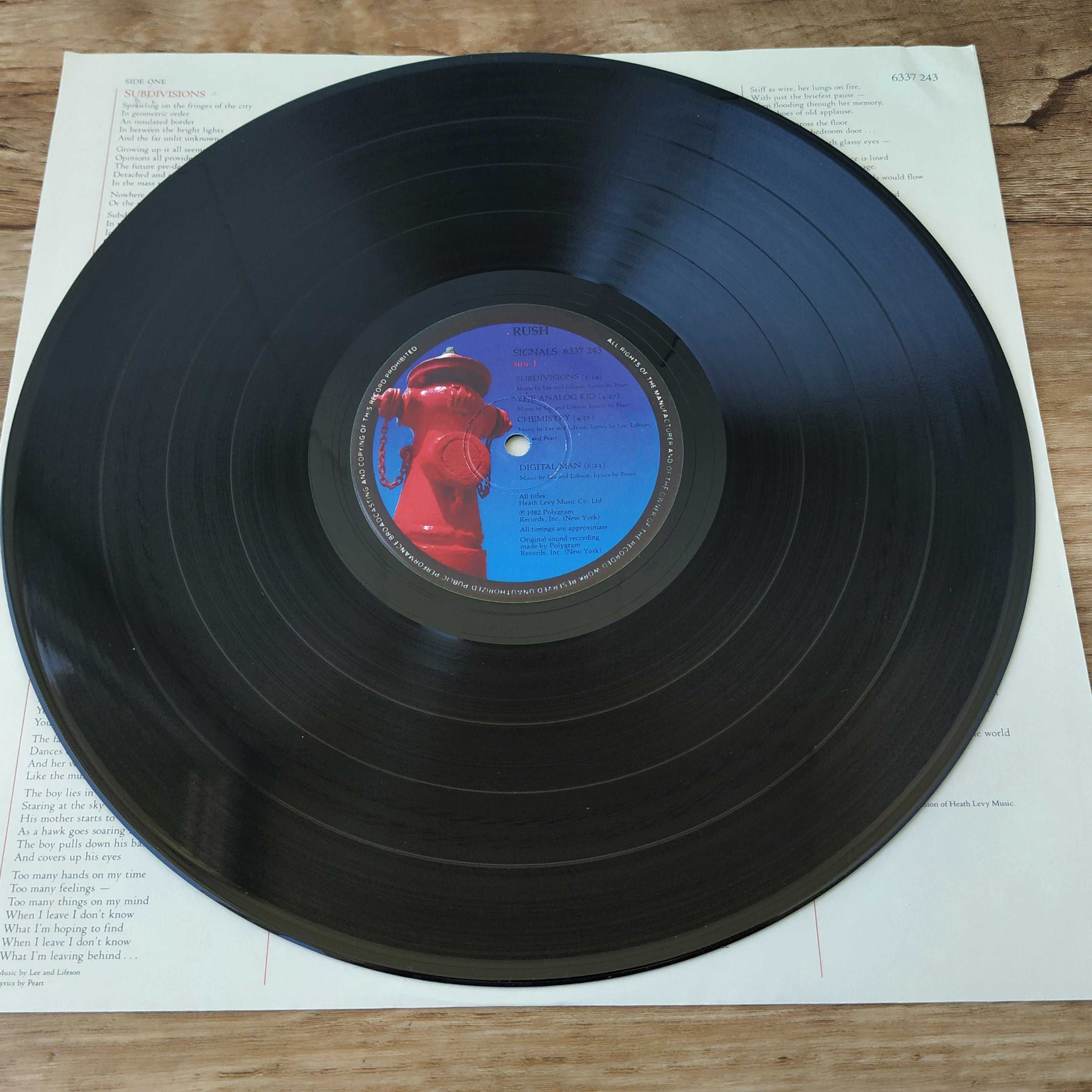 Rush – Signals 1982 1st Press UK Edition