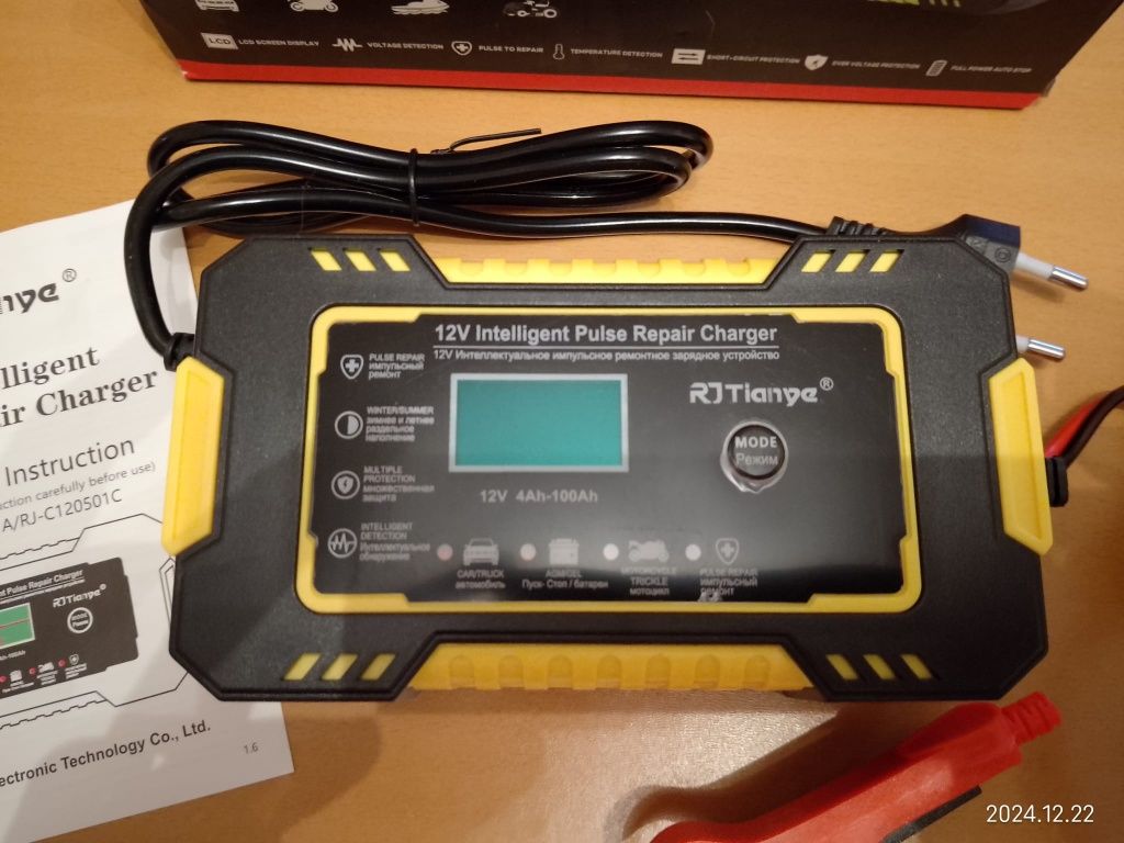 Prostownik Mikroprocesorowy Akumulatorowy 12V 6A