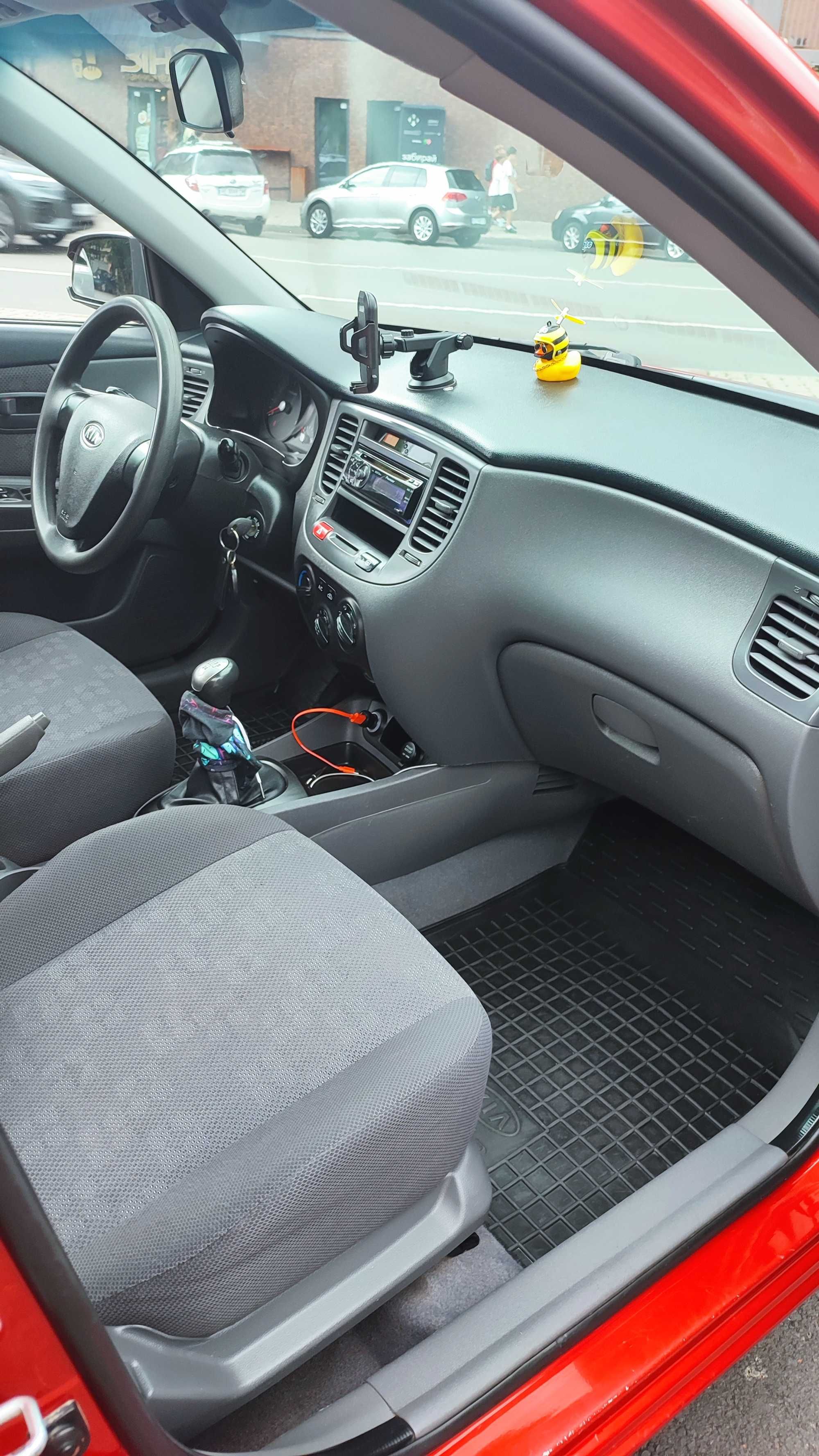 Kia rio 2009 рік