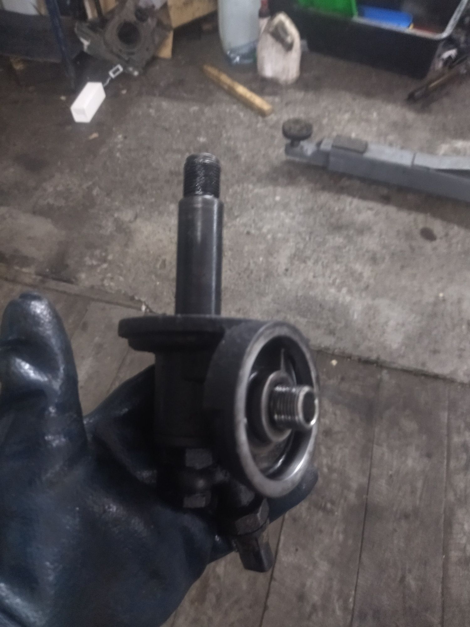 корпус масляного фільтра 90112116f jeep cherokee xj wj