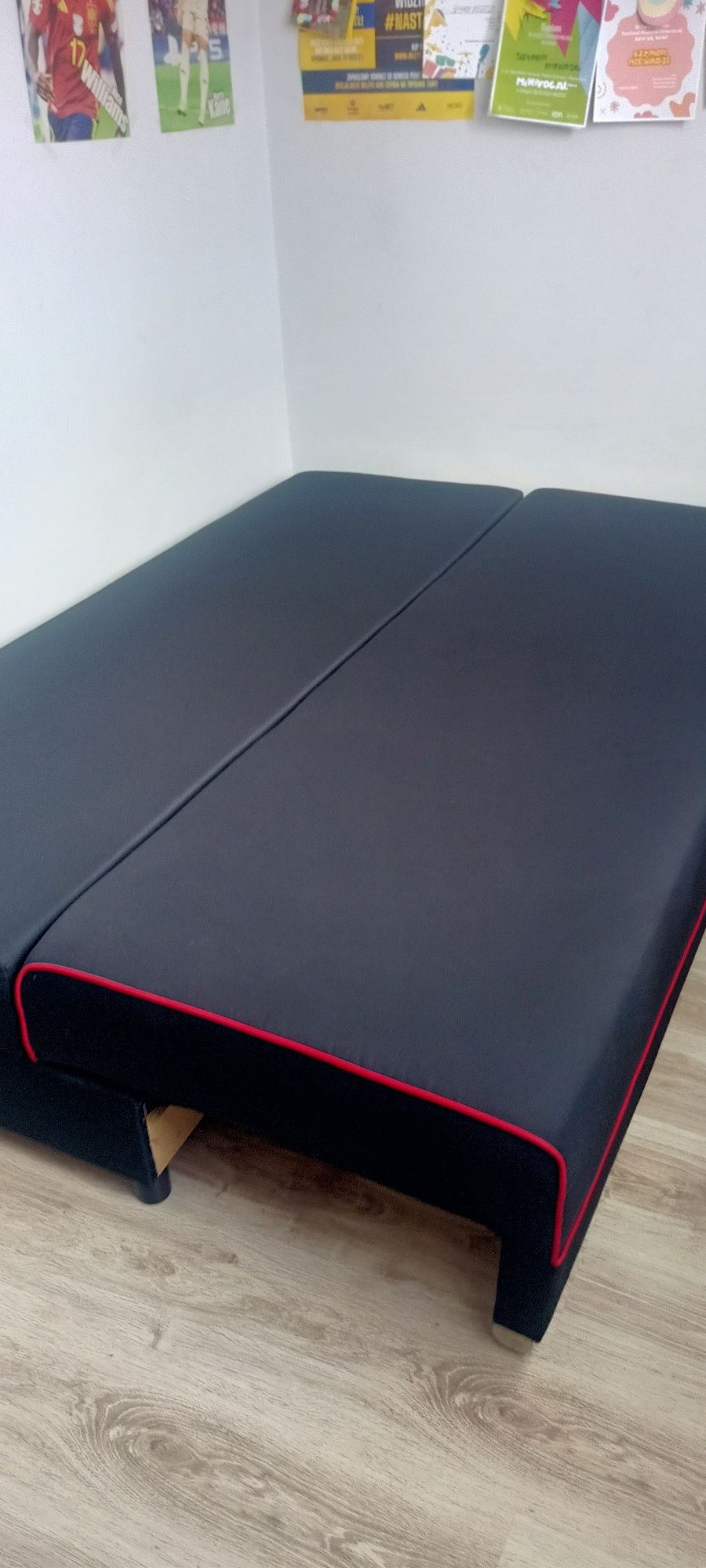 Sofa młodzieżowa rozkładana