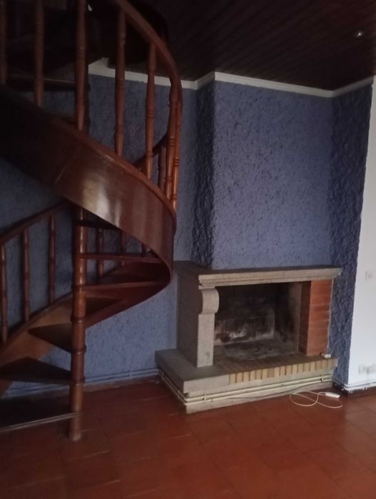 ARRENDA T2+ 2  Luminoso, boas áreas excelente localização