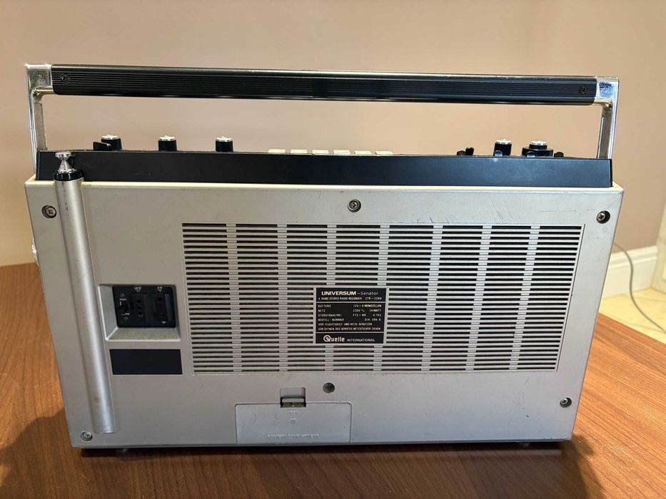 Магнитола Universum - Senator CTR-2266 (клон Crown CSC-630)