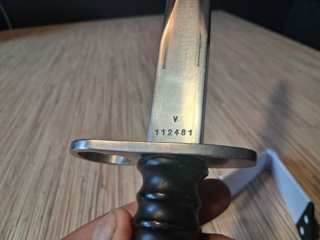 Oryginał Bagnet sztyletowy M57 SG510 armia szwajcarska