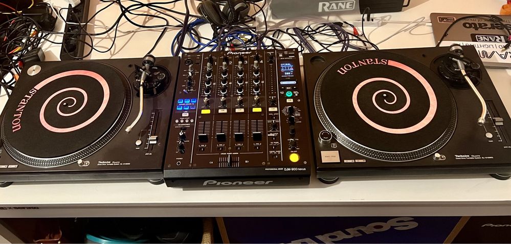 Mesa Mistura Pioneer DJM 900 Nexus com Flightcase