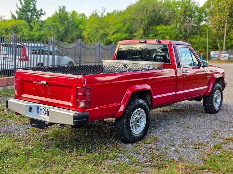 Jeep Comanche 4x4 LONG Cherokee Pickup Kamera Cofania