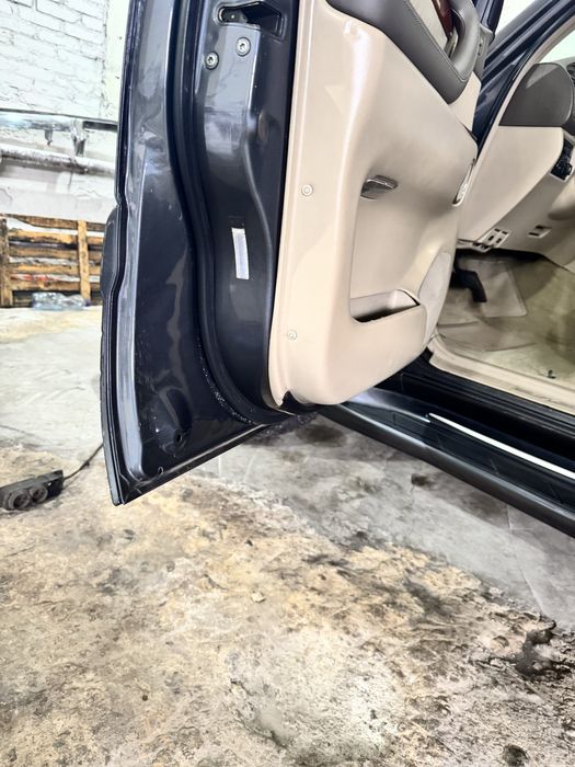 Продам легендарний Lexus LX470