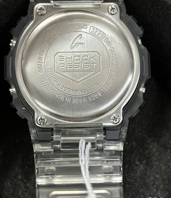 Часы Casio G-Shock DW-5600SKE-7ER