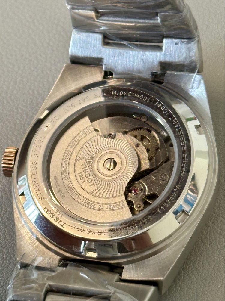 Tissot PRX, Rolex submariner