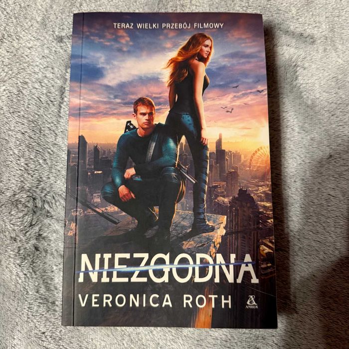 Veronica Roth - Niezgodna